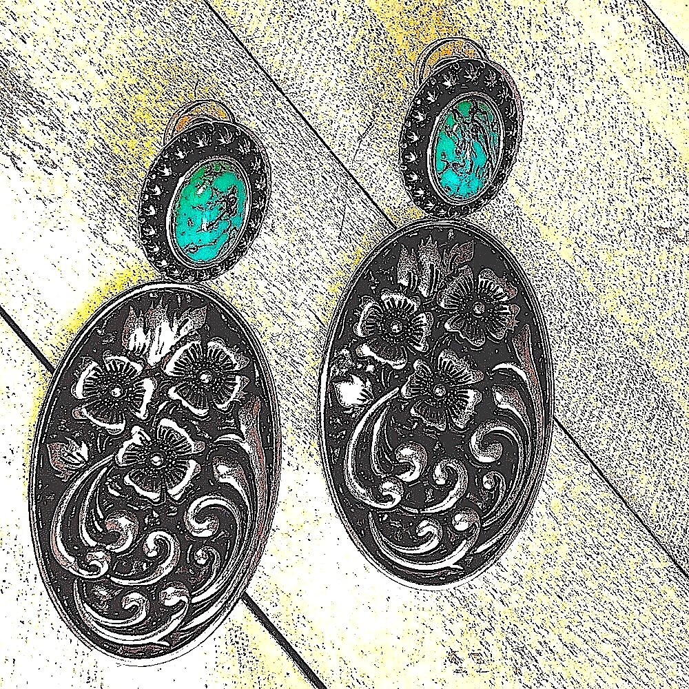 SILVER CONCHO EARRINGS BIG OVAL STAMPED DESIGN TURQUOISE - Picture 4 of 7